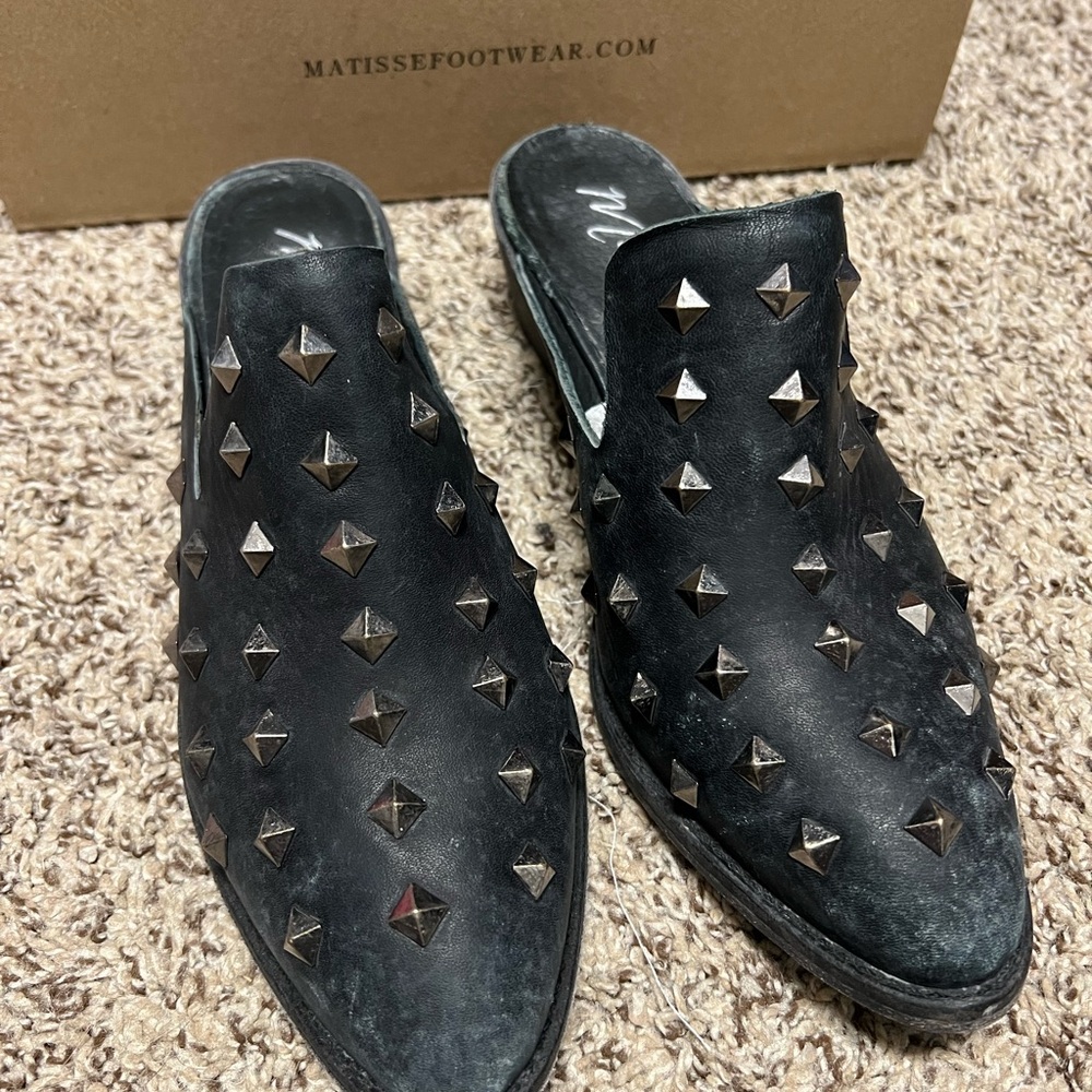 Matisse Black Studded Mule Shoes “Charlize” size 9